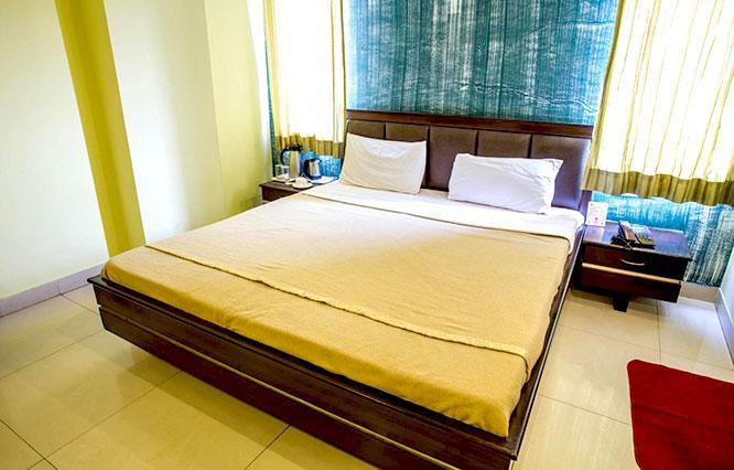 Elm Tree Amritsar Hotel Bagian luar foto