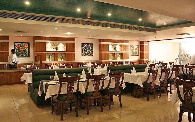 Elm Tree Amritsar Hotel Bagian luar foto