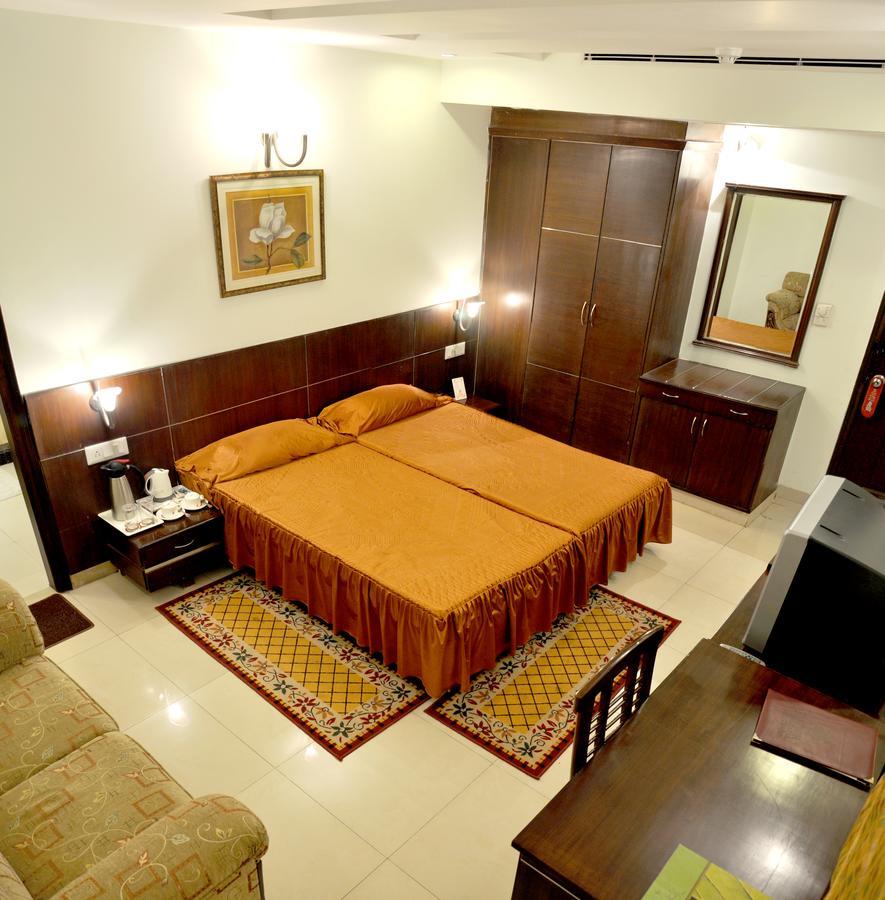 Elm Tree Amritsar Hotel Bagian luar foto