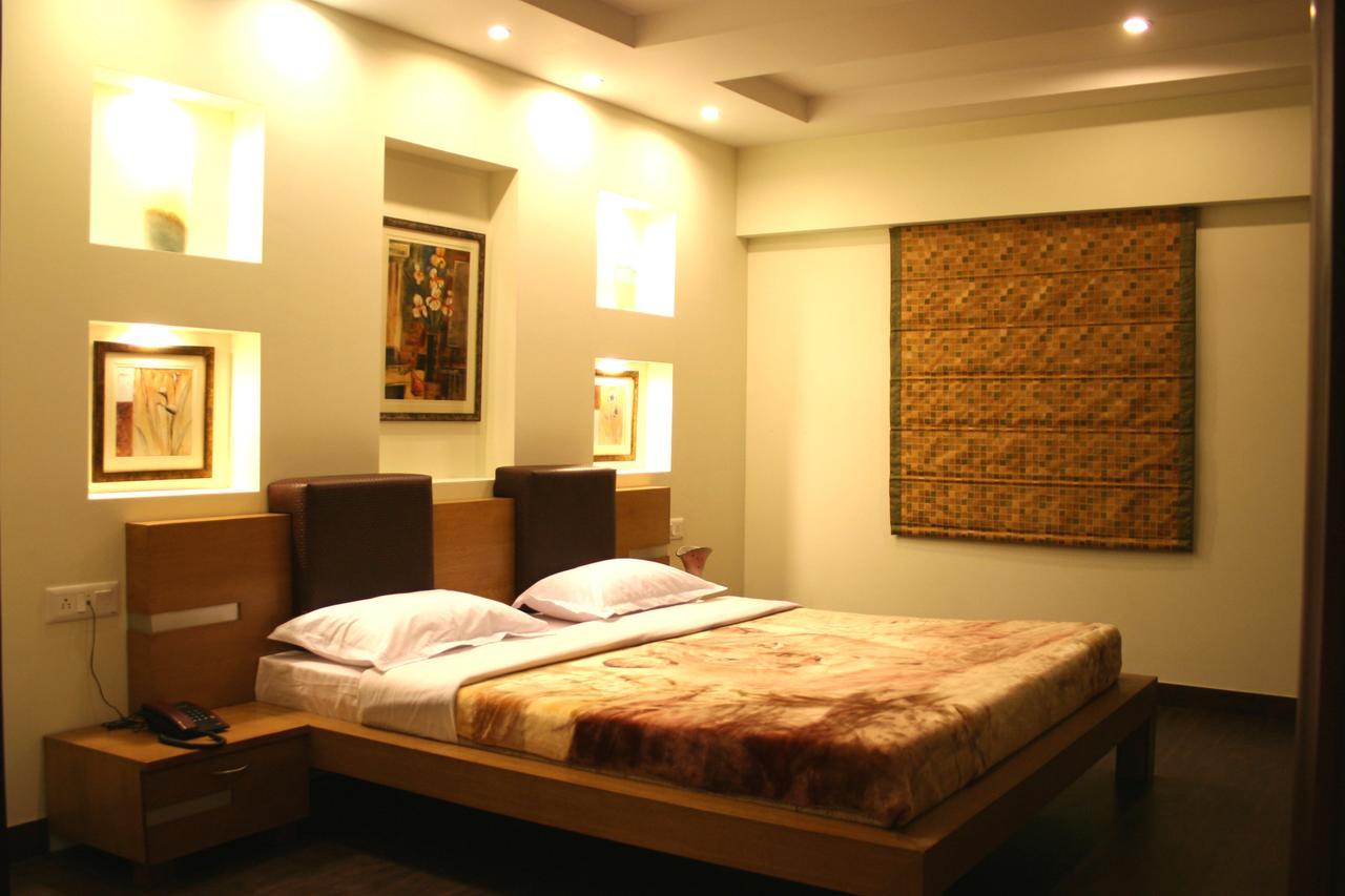 Elm Tree Amritsar Hotel Bagian luar foto