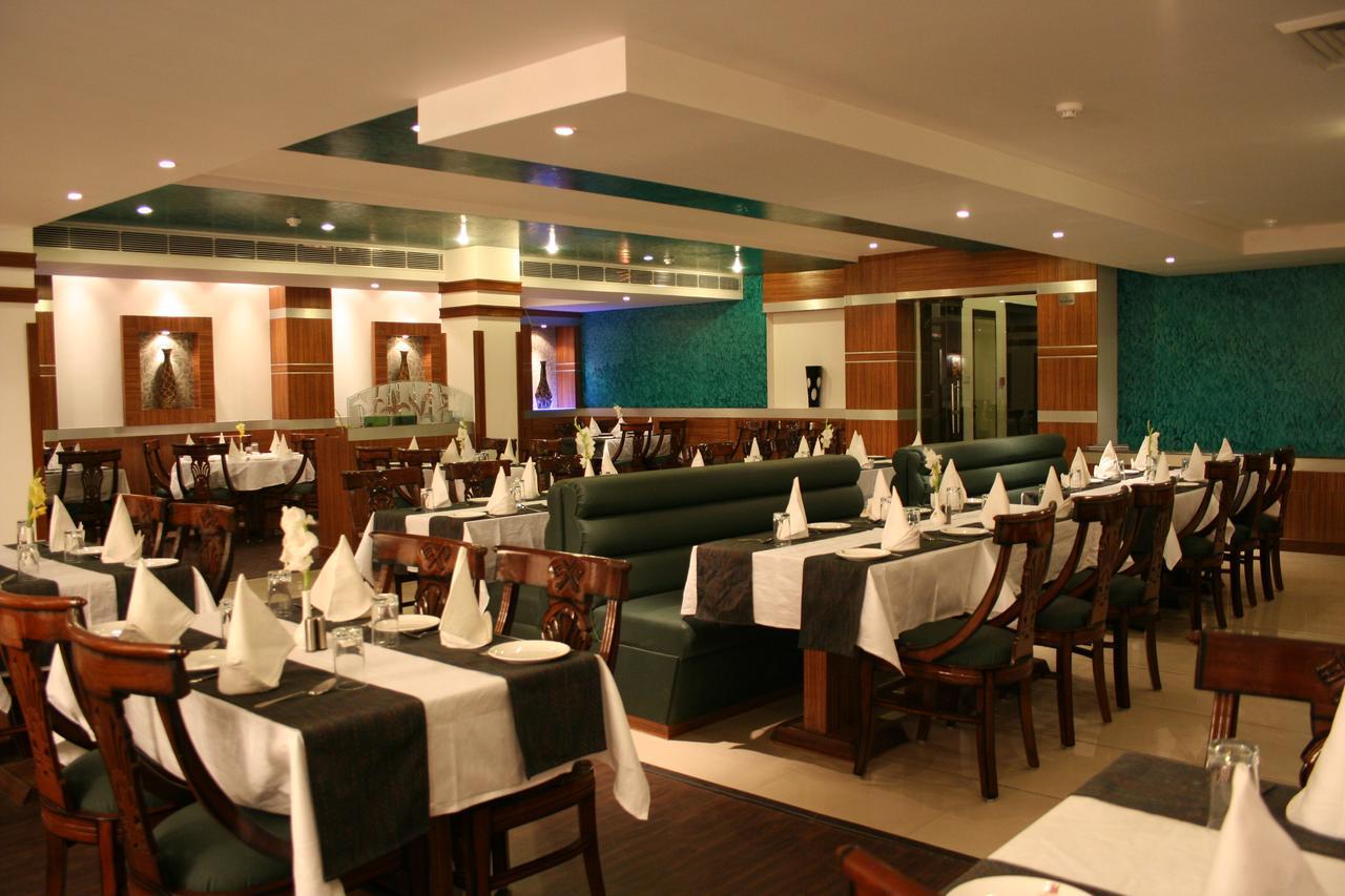 Elm Tree Amritsar Hotel Bagian luar foto
